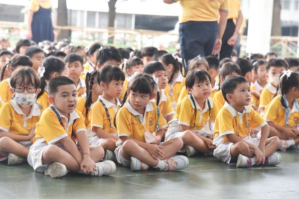 โรงเรียนปรีชานุศาสน์